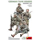 Miniart . MNA 1/35 German Tank Riders. Ardennes 1944