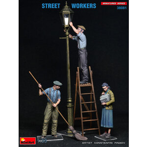 Miniart . MNA 1/35 Street Workers