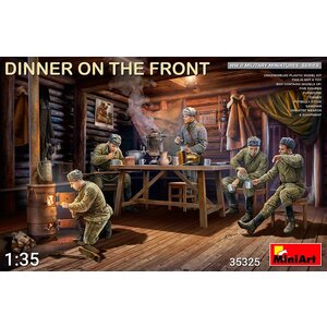 Miniart . MNA 1/35 Dinner on the Front