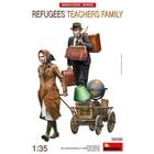 Miniart . MNA 1/35 Refugees. Teachers Family