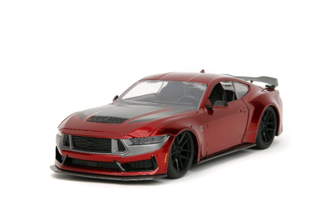 1 24 BIGTIME Muscle 2024 Ford Mustang Dark Horse Red
