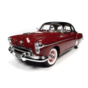 American Muscle Diecast . AMD 1/18 1950 Oldsmobile 88 Holiday Coupe - Red