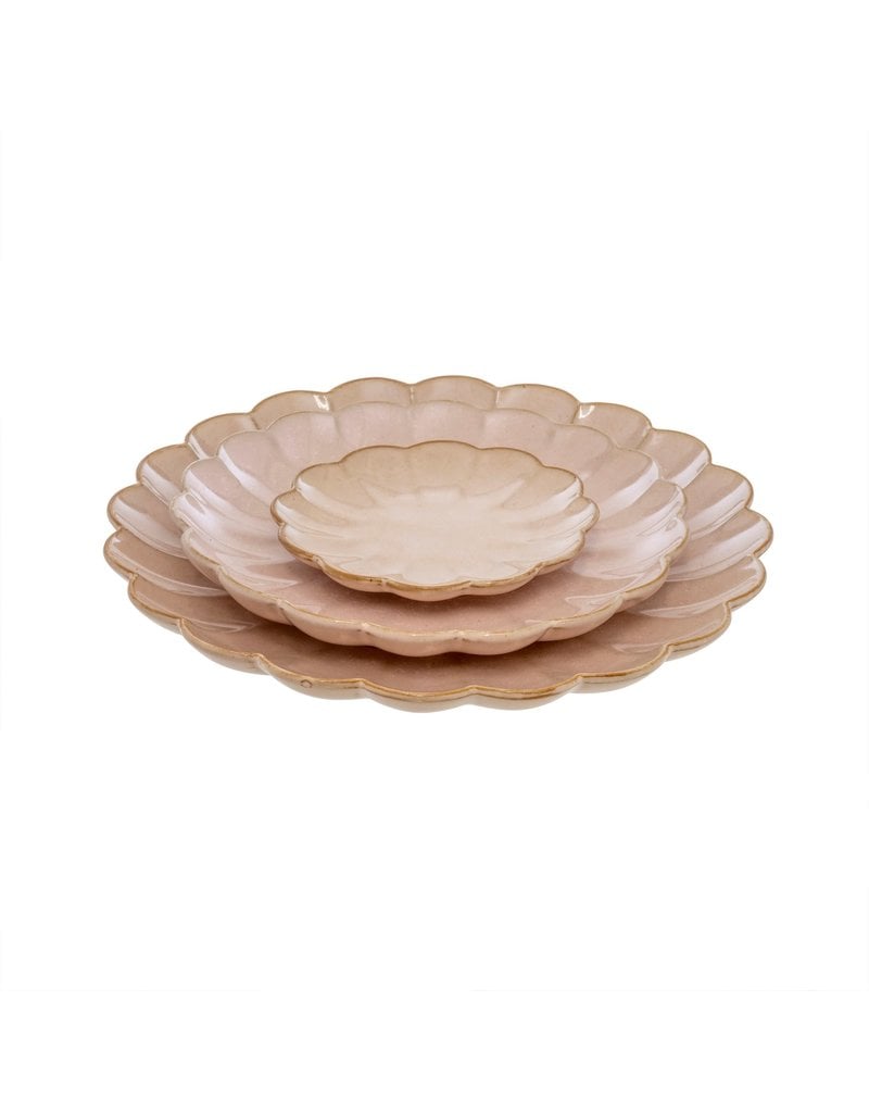 Amelia Scalloped Dinner Plate in Blush