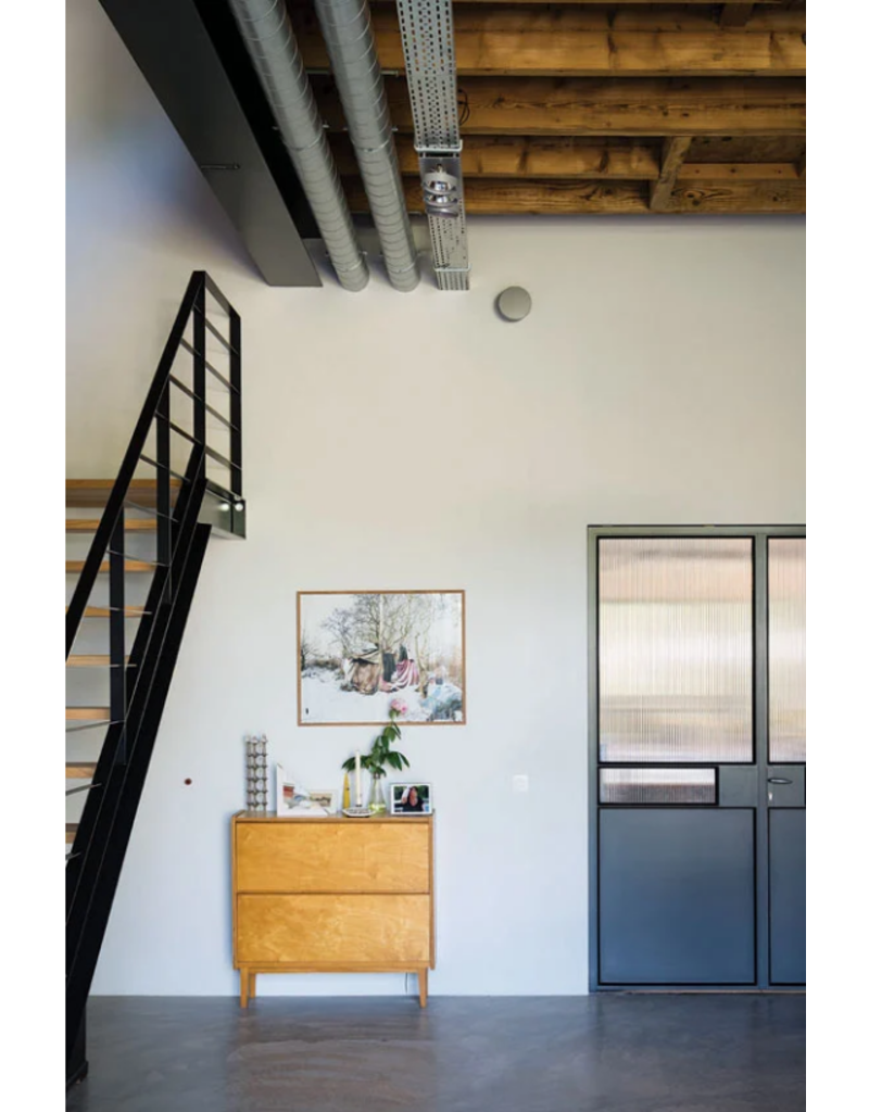 Farrow & Ball Paint Strong White No. 2001 Farrow & Ball Paint