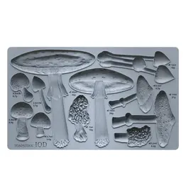 Iron Orchid Designs Toadstool IOD Decor Mould (6″x10″)