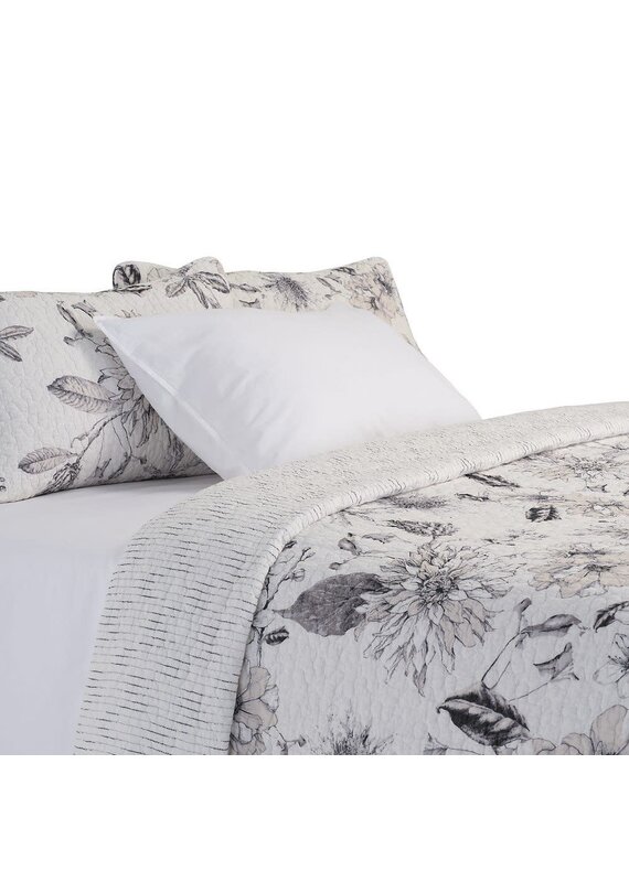 Brunelli Justina Collection Quilt and Sham Set by Brunelli