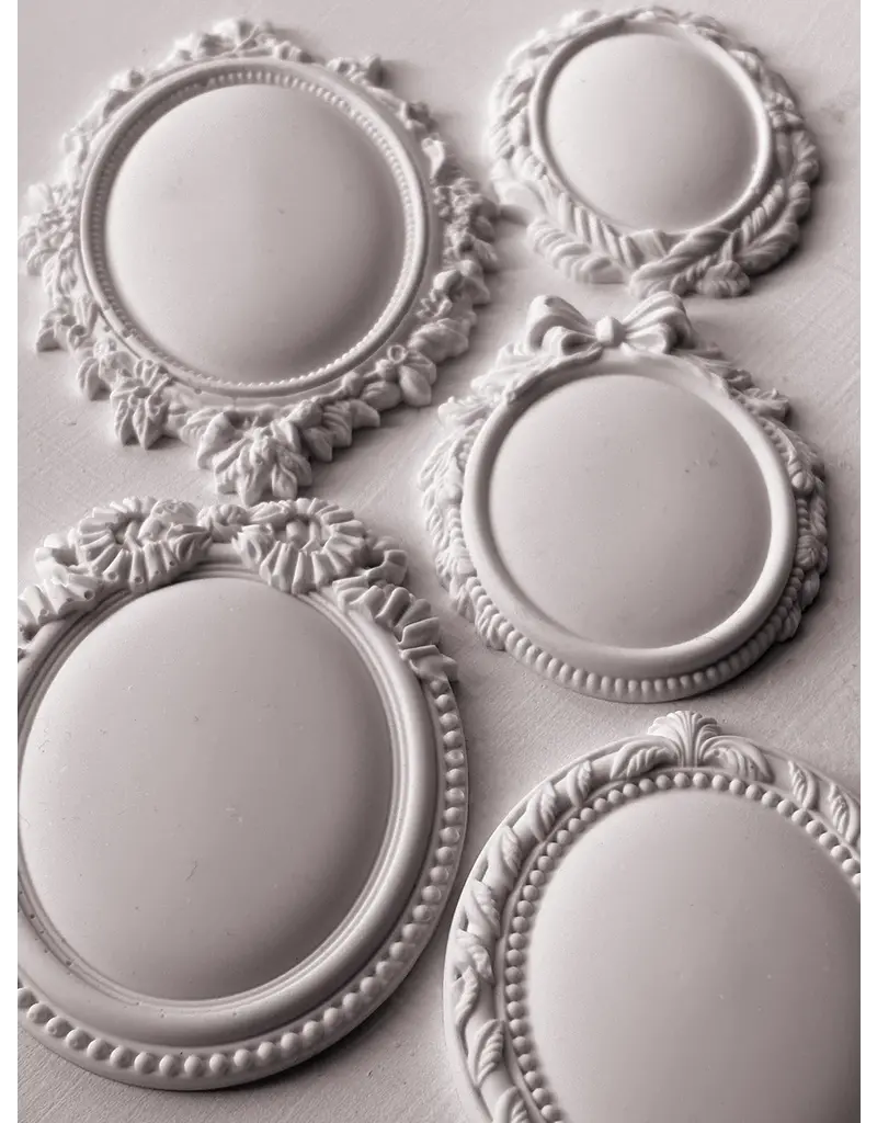 Iron Orchid Designs Vintage Brooches IOD Decor Mould (6″x10″)