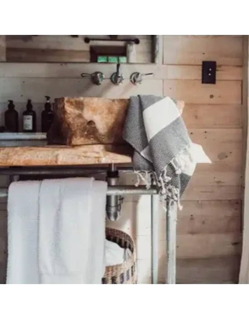 Pokoloko  Diamond Turkish Cotton Hand Towel by Pokoloko | Carbon: Classic Weave, Soft & Durable