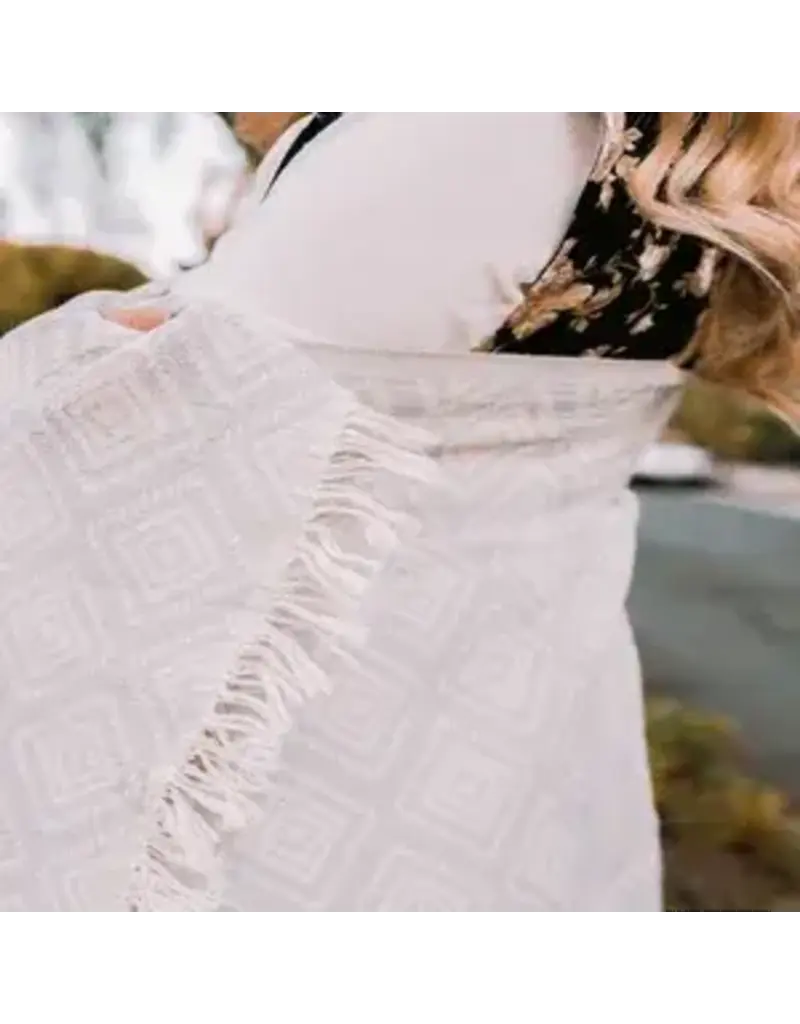 Pokoloko Pyramid Weave Turkish Towel by Pokoloko | Light Grey | Jacquard, Soft, Versatile