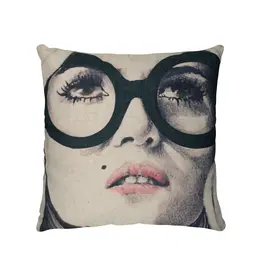 Renwil Madelia 20"x20" Toss Cushion – Feather & Down Fill