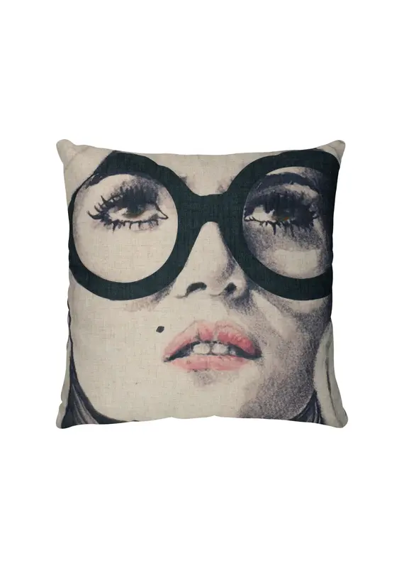 Renwil Madelia 20"x20" Toss Cushion – Feather & Down Fill