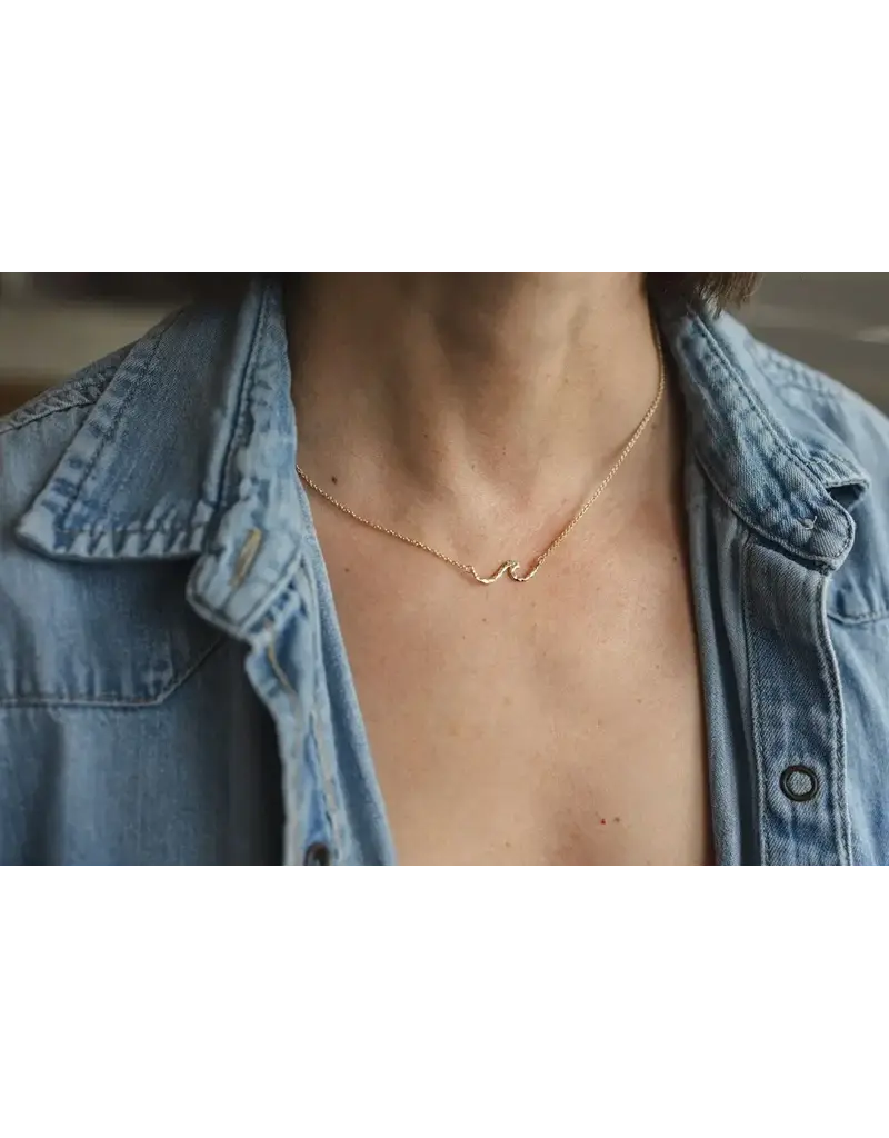 Glee Jewelry Tiny Wave Necklace by Glee Jewelry Canada – Gold & Silver