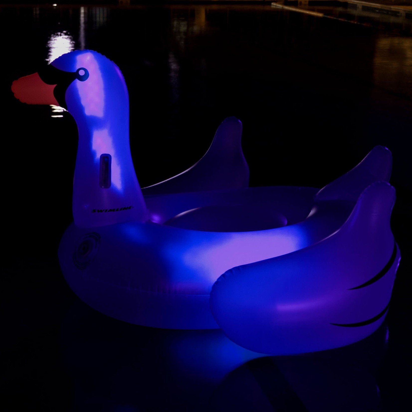 INFLATABLE SWAN-LED