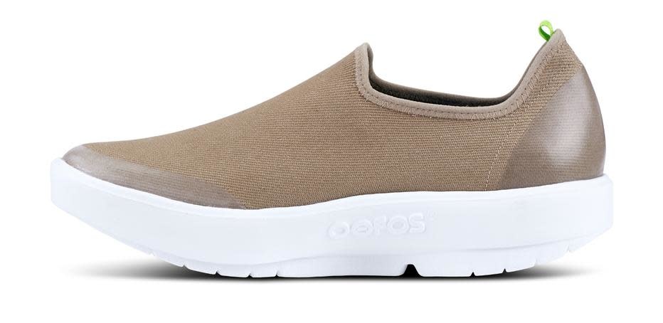 men's oomg eezee low shoe