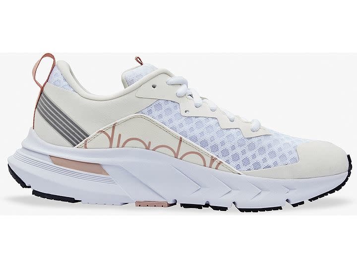 diadora mythos blushield volo women's