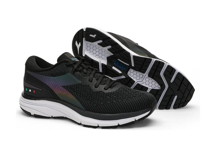 diadora mythos blushield hip 4