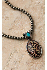 Blazin Roxx Silver Strike Cheetah Pendant Necklace Set D4500230