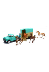M&F M&F Valley Ranch Stepside 1955 Chevy Truck Playset 5100007