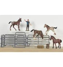 M&F Bigtime Barnyard Foal Set With Panels 5100013