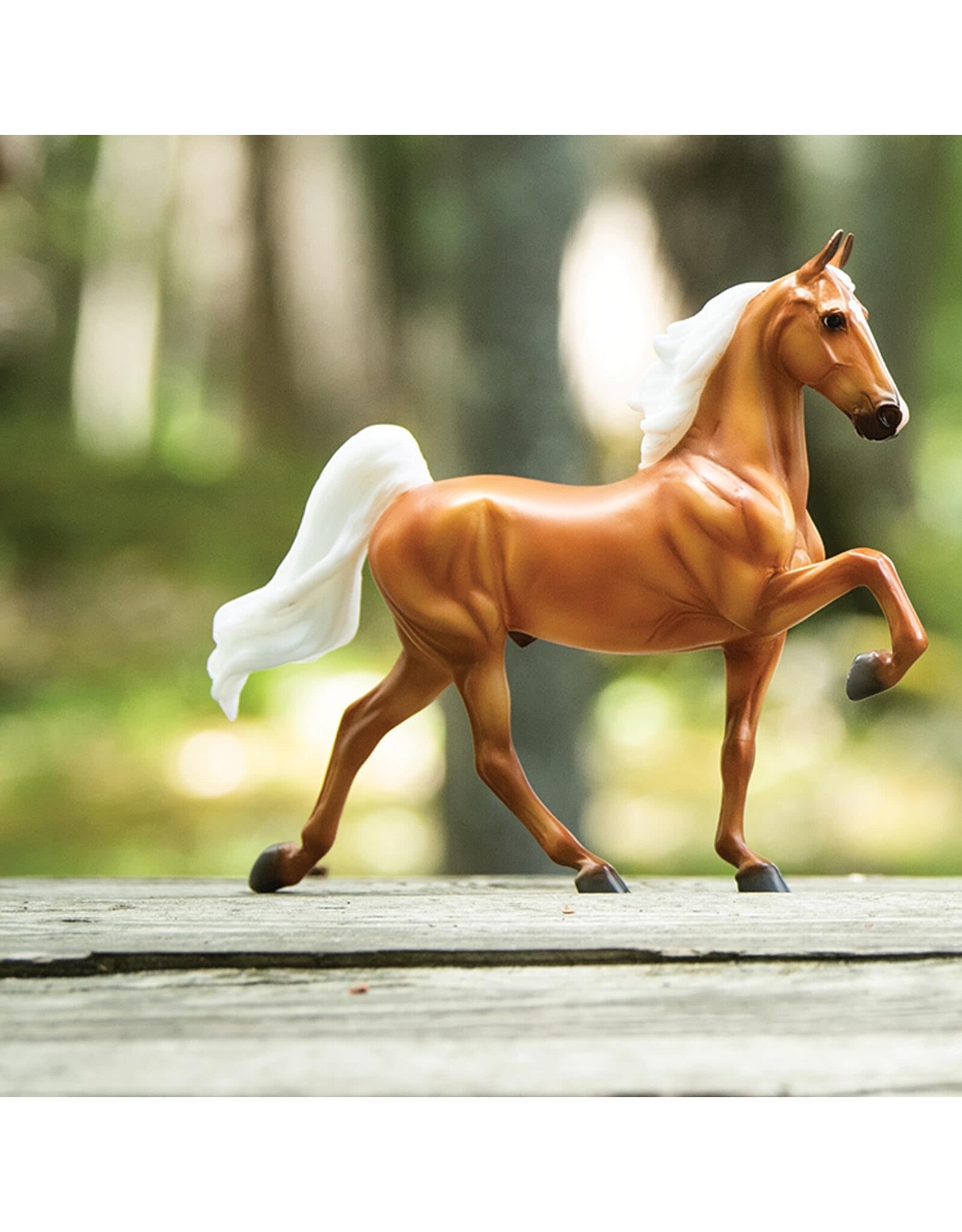 Breyer Palomino Saddlebred 1055 Freedom Series Model Horse