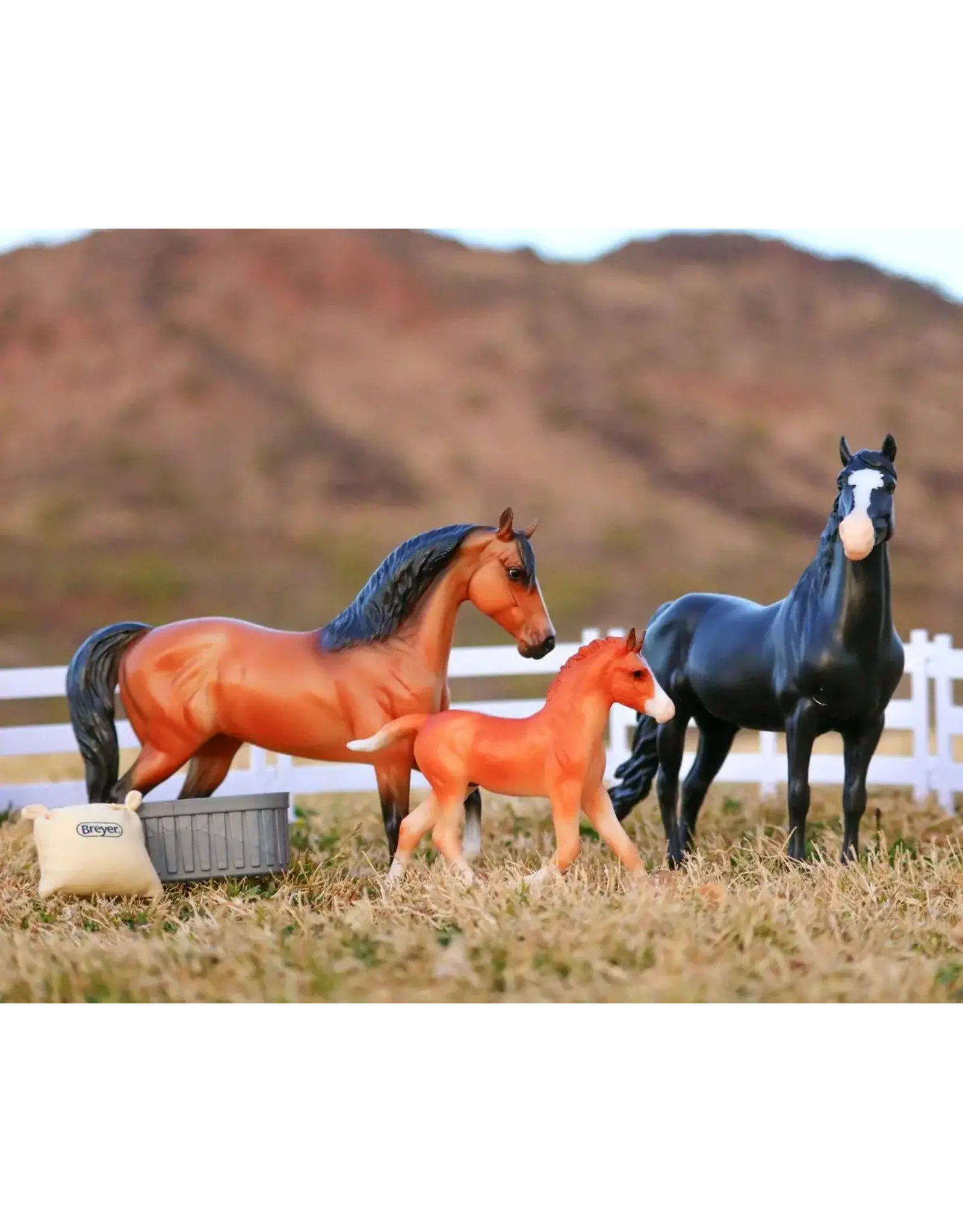 Breyer Breyer Spanish Mustang Family 5490 Model Playset