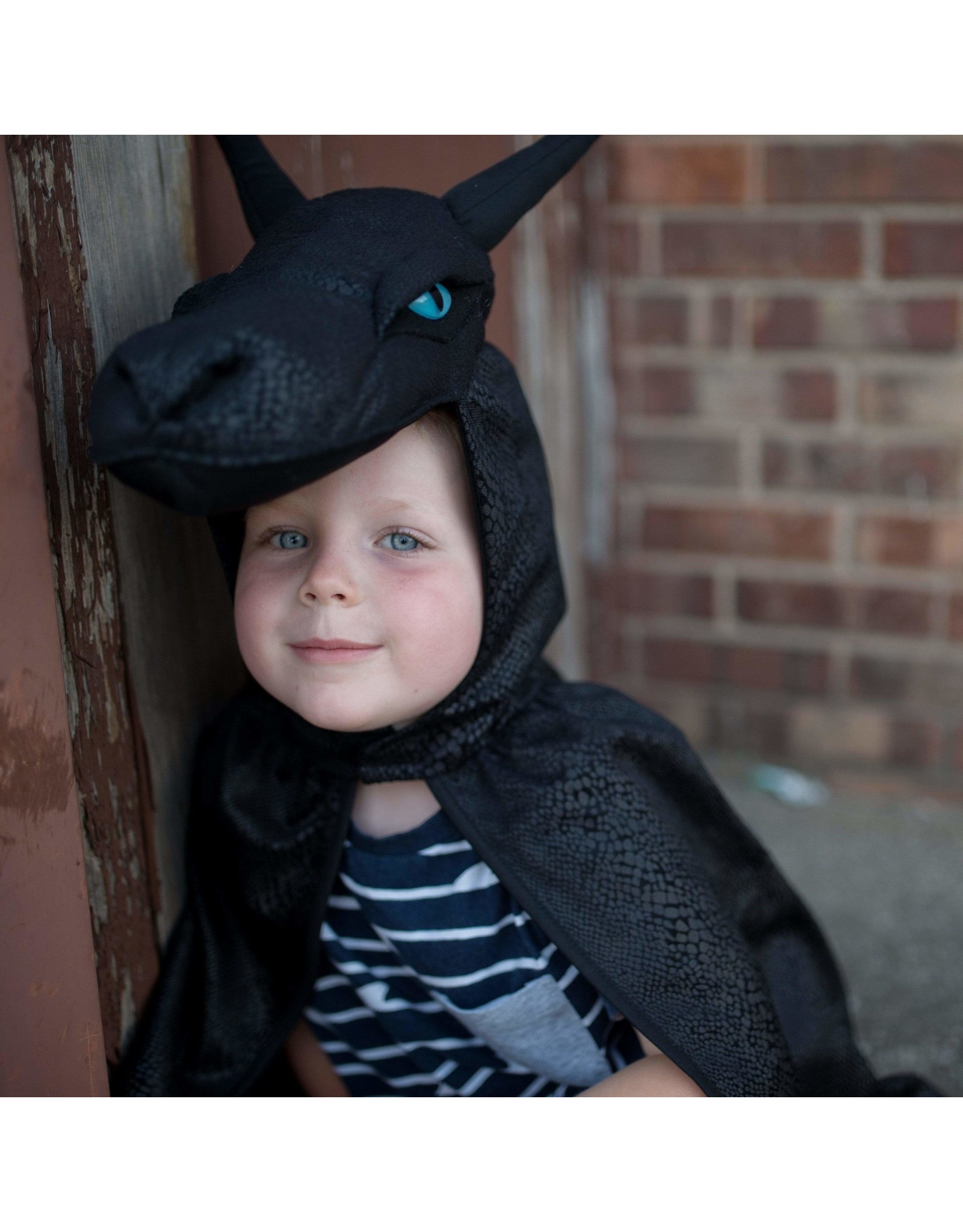 Great Pretenders Midnight Dragon Cape, Size 5/6