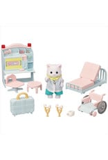 Calico Critters Calico Critters Village Doctor Starter Set