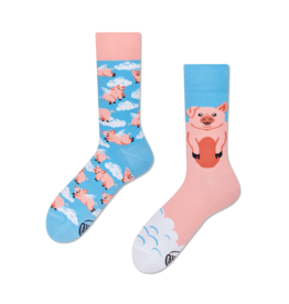 Many Mornings Piggy Dream Crew Socks