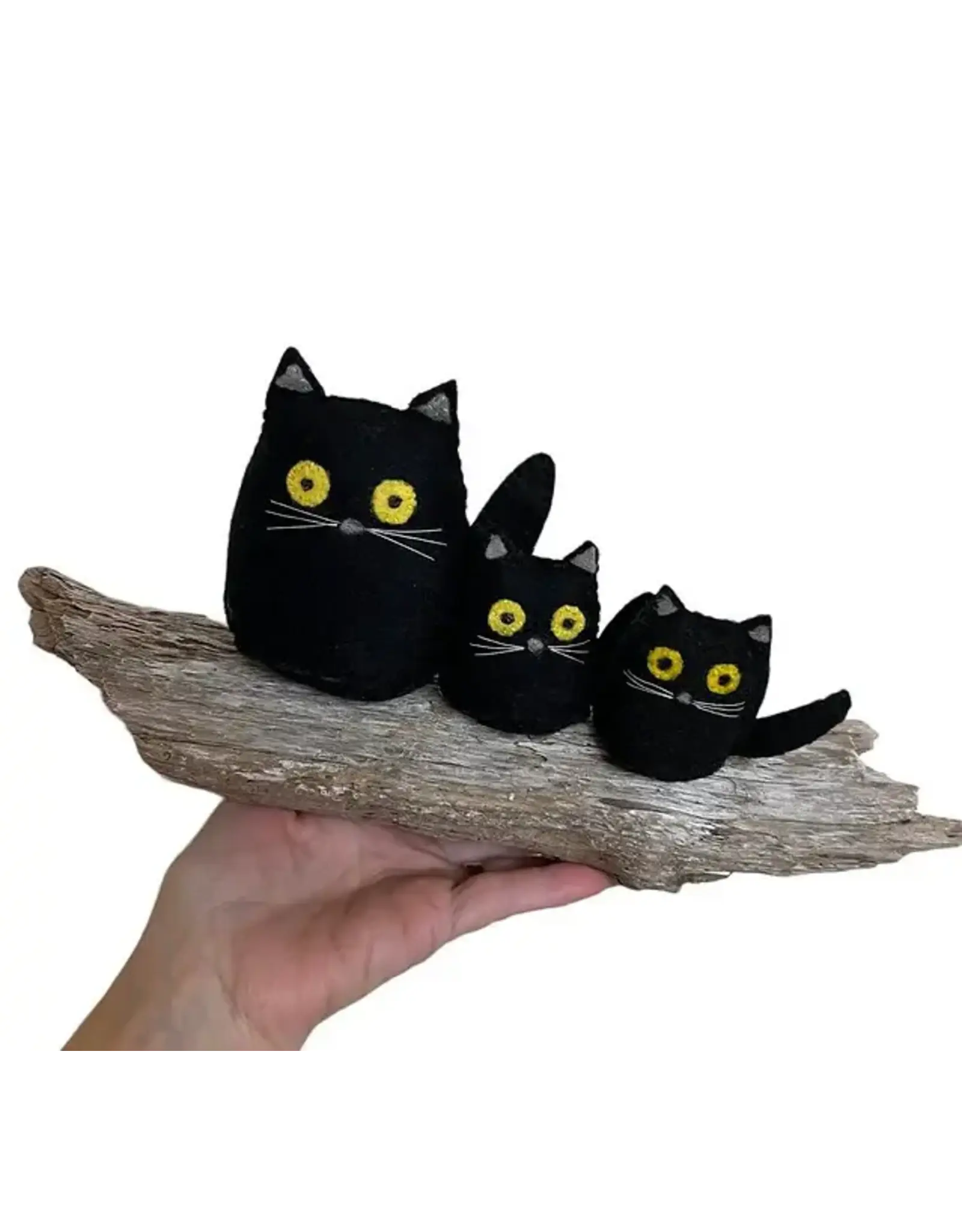 Felt & Sew DIY Kit Maud Lewis Inspired Black Cats