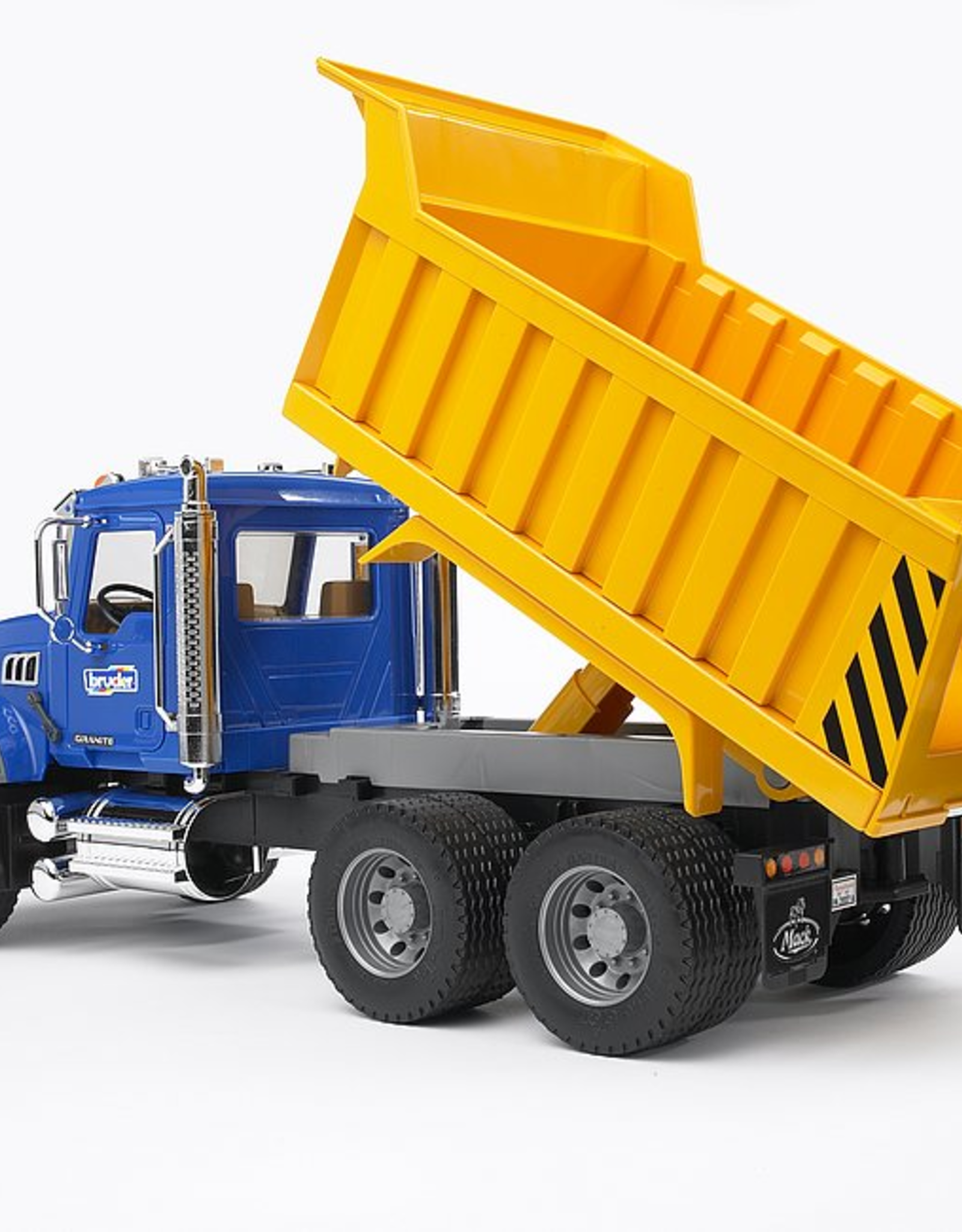 Bruder MACK Granite Dump Truck