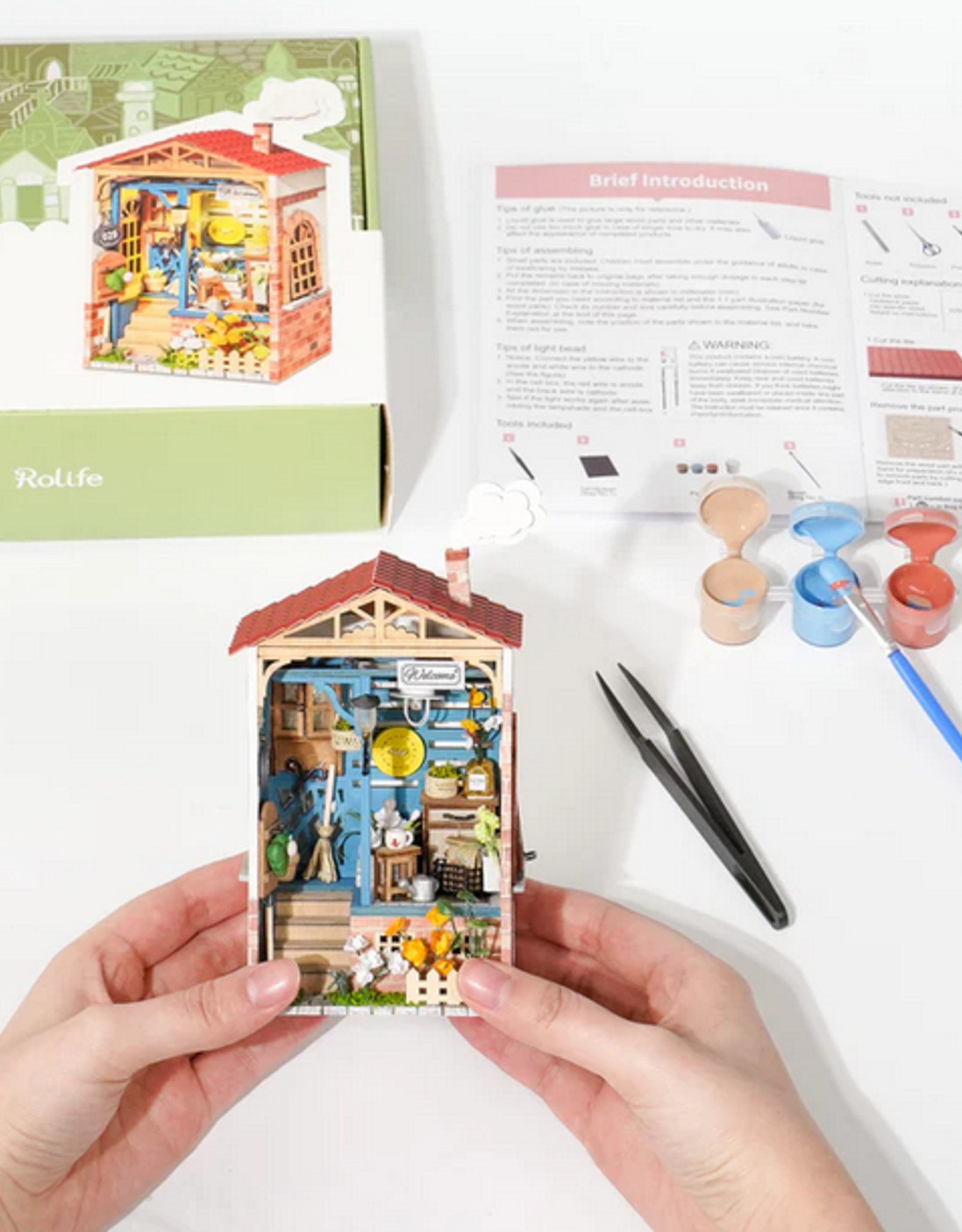 Hands Craft DIY Mini House Kit: Dream Yard