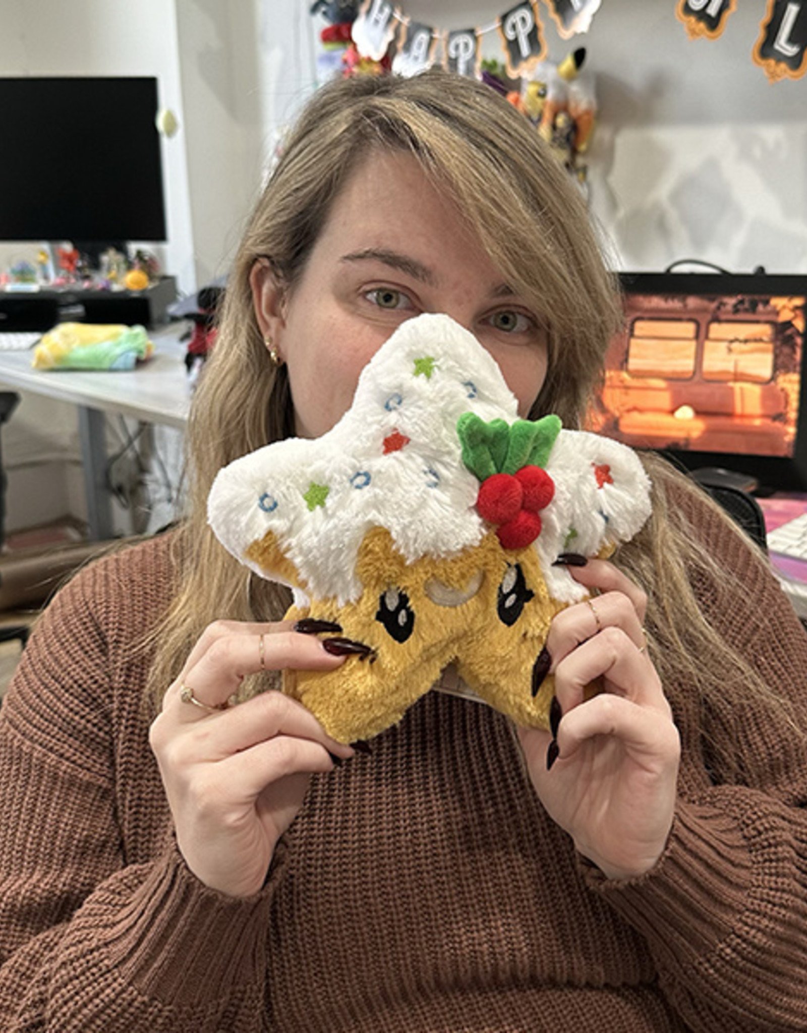 Squishable Snugglemi Snackers Christmas  Star Cookie