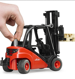 Bruder Linde H30D Fork Lift with Pallet