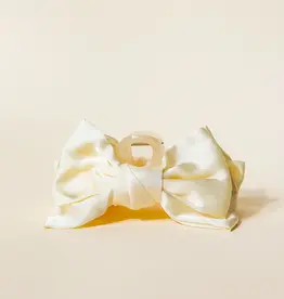 The Darling Effect Satin Bow Claw Clip-Cream