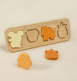 Coco Village Silicone Puzzle on Wooden Plate - Jungle