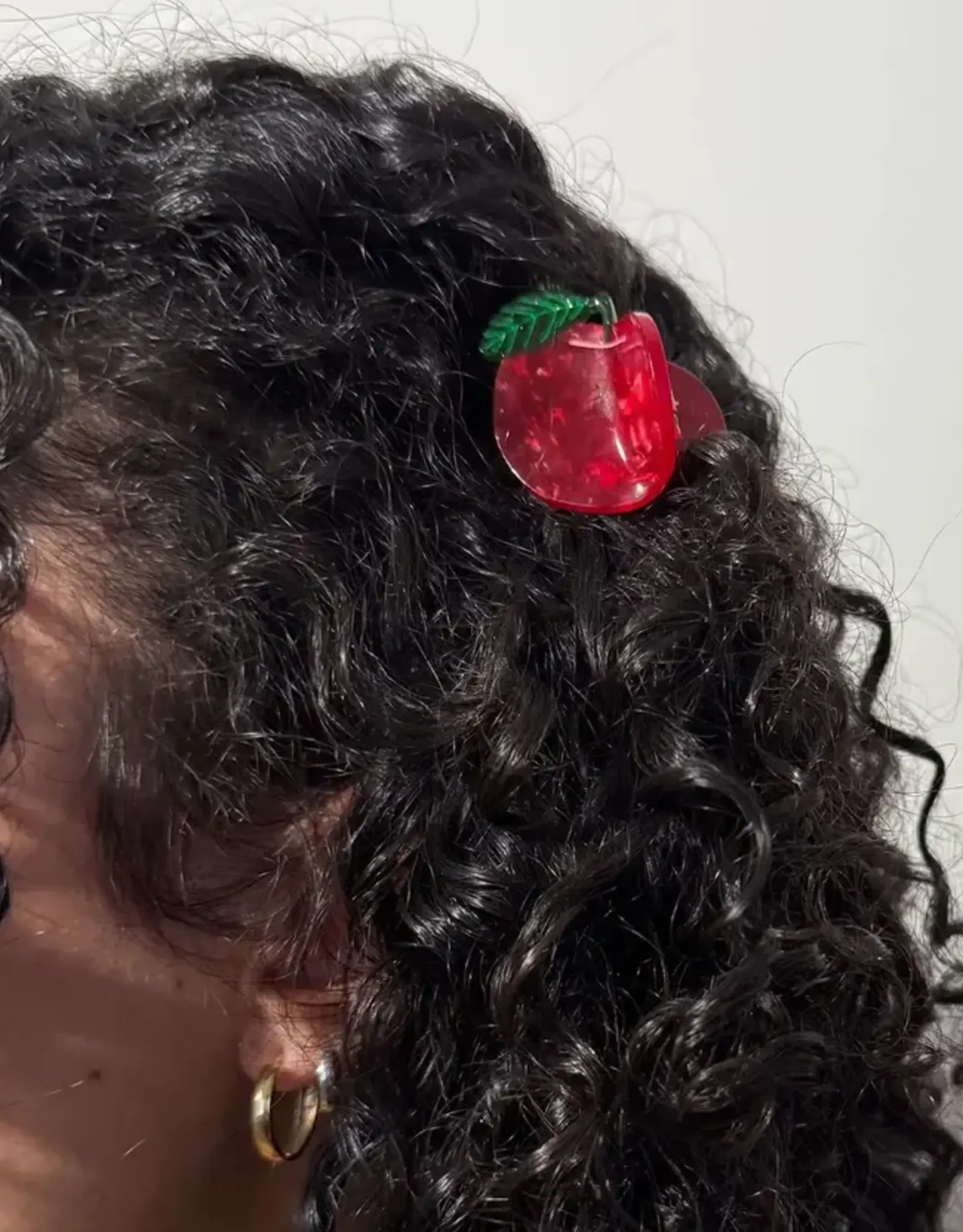 Jenny Lemons Claw Clip: Mini Red Apple