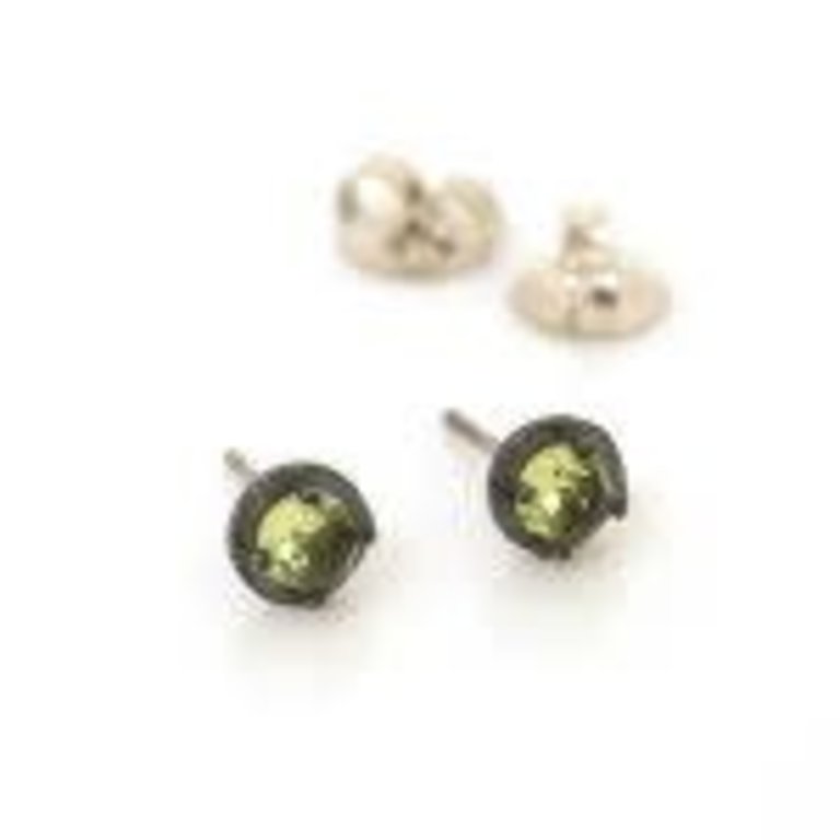 Heather Guidero Carved Prong 6mm Stone Earrings (OSS) Peridot