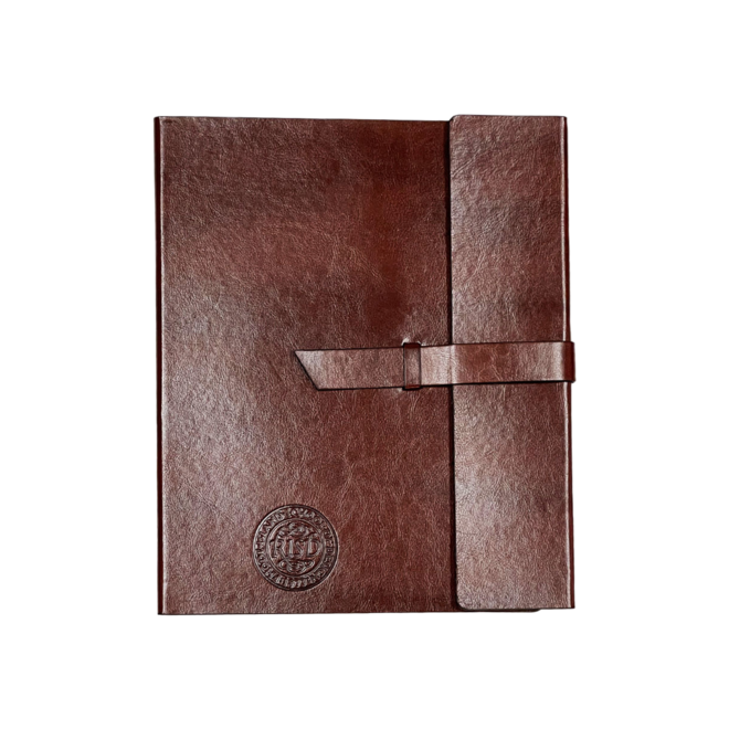 https://cdn.shoplightspeed.com/shops/635126/files/50437815/660x660x2/risd-debossed-risd-seal-notepad-holder-1.jpg