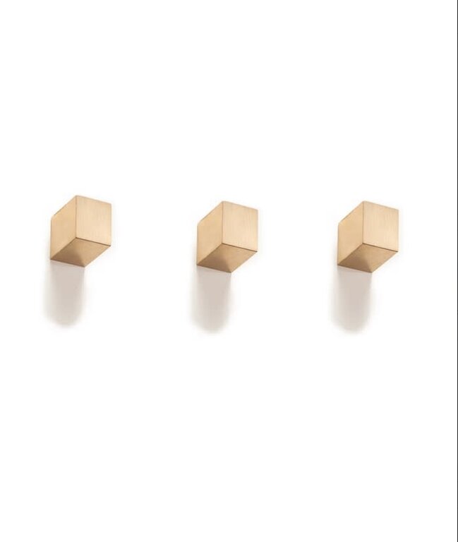 Farrah Sit Light + Ladder Parallax Brass Hook (Set of 3)