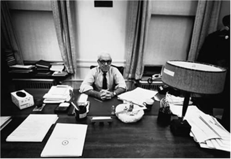 Henry Horenstein: Close Relations by Henry Horenstein, Tom And Ray Magliozzi, Shannon Thomas Perich