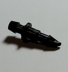 1/4 Inch barbed connector ( connects 1/4'' line to 1/2'' main line)