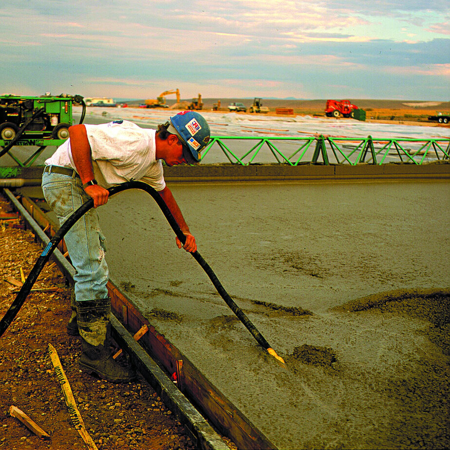 Multiquip FXA50A9 MQ High-Cycle Concrete Vibrator, 2" x 30'