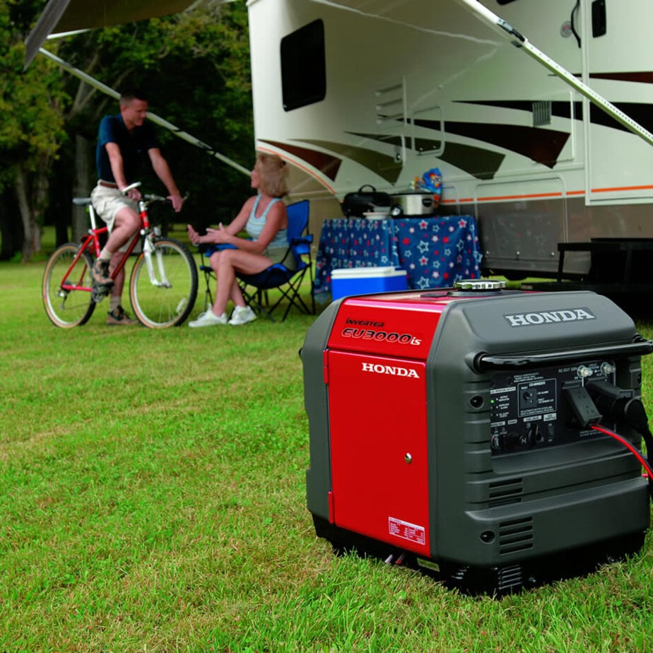 Honda 3000w Super Quiet Gas-Powered Inverter Generator EU3000iS