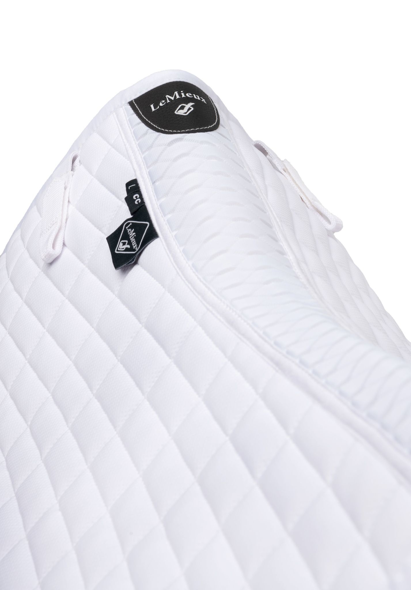 LeMieux Self-Cool Grip Euro Jump Pad, White