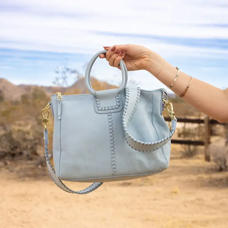 Hobo Sheila Medium Satchel Sky