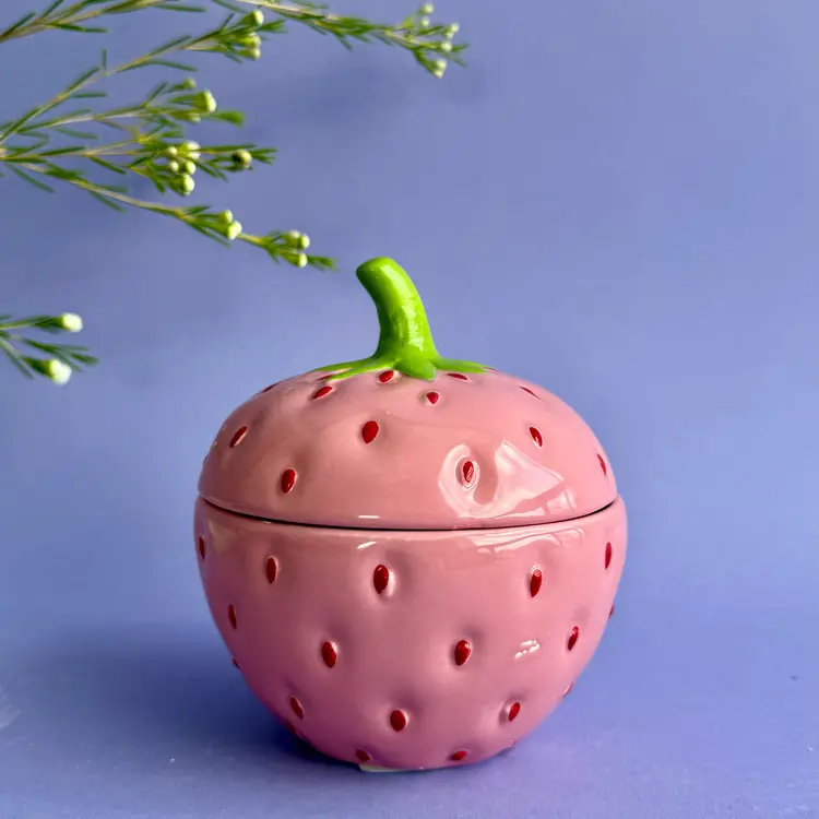 Creative Co-Op Ceramic Jar Strawberry w Lid