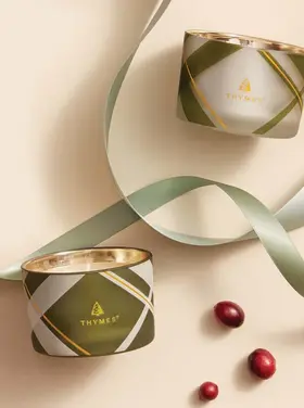 Thymes FFr Frosted Plaid Candle Set