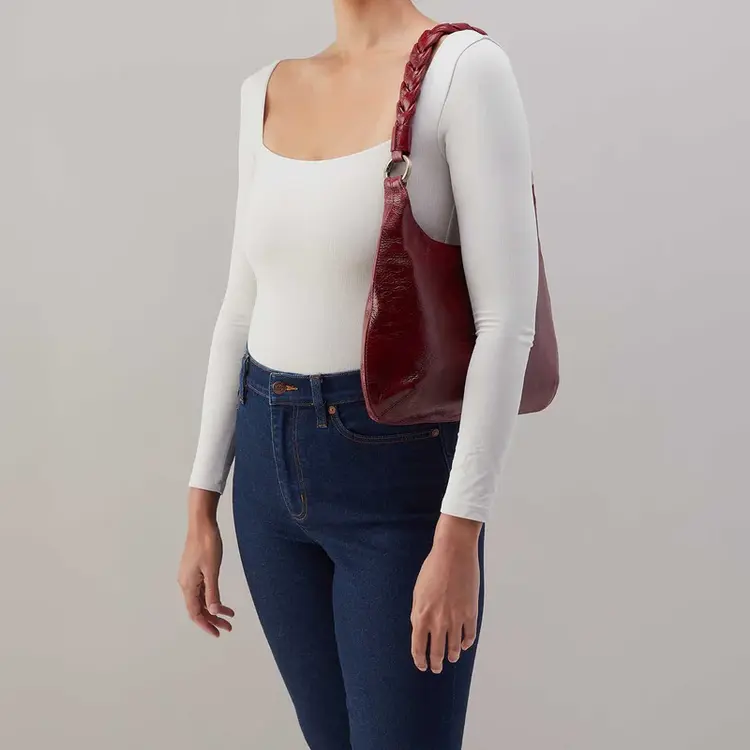 Hobo Madison Shoulder Garnet Gloss