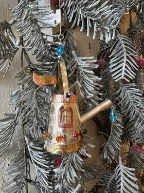Watering Can Cottage