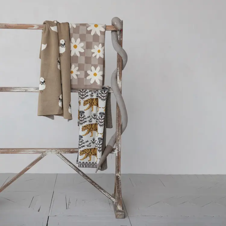 Creative Co-Op Cotton Knit Baby Blanket w/ Daisies & Check Pattern